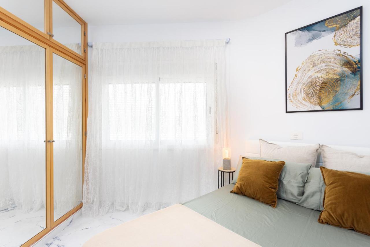 Cozy 1St Sea Line Apartment In The Quiet Area Los Cristianos  Zewnętrze zdjęcie